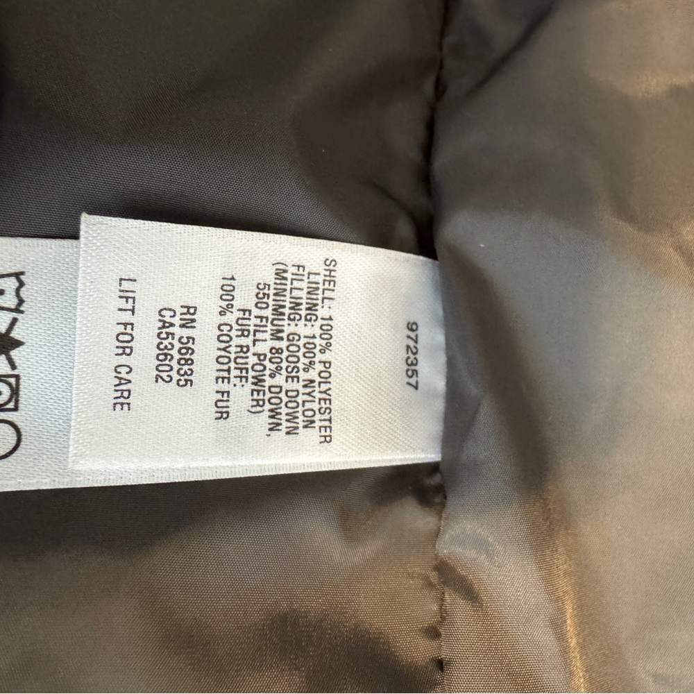 Cabela's Gray Goose down Winter Coat with 100% Coyote Fur Ruff. Size L. - Picture 5 of 7